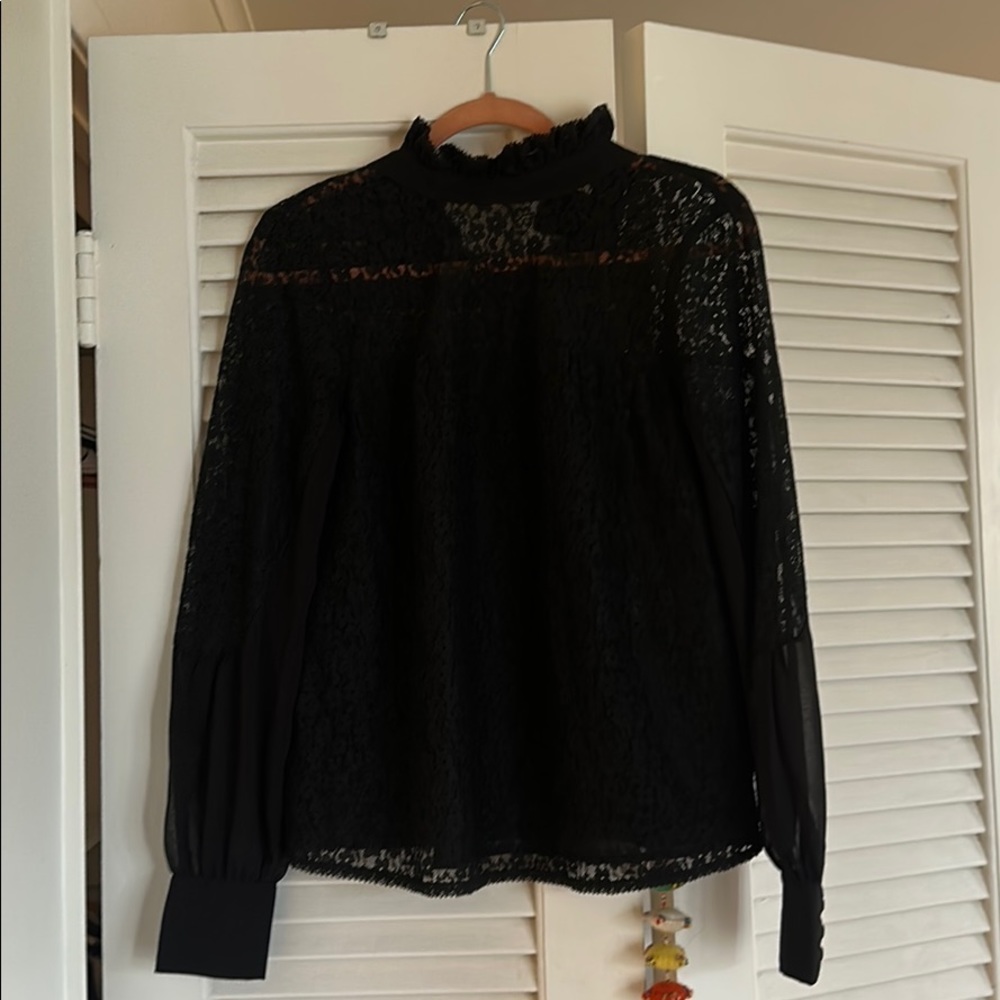 Tuckernuck top